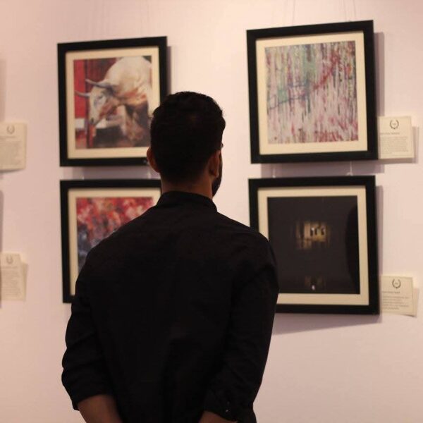 Art Exhibition Arno Karoni